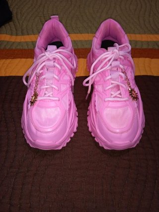 Zapatillas y regalos