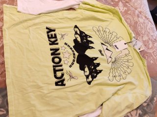 Camiseta Pull And Bear Amarilla