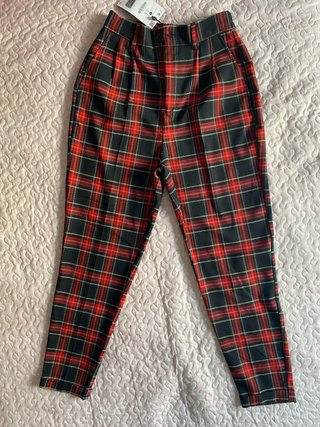 Pantalón de cuadros Bershka
