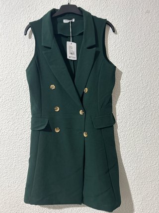 Chaleco largo tipo gabardina verde