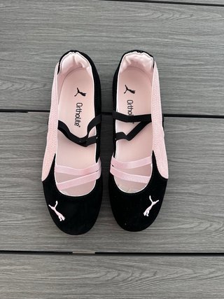 Zapatillas Puma Speed Cat Rosa y Negro Talla 39