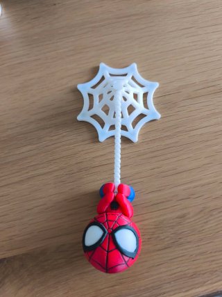 Figura con Imán de Spiderman