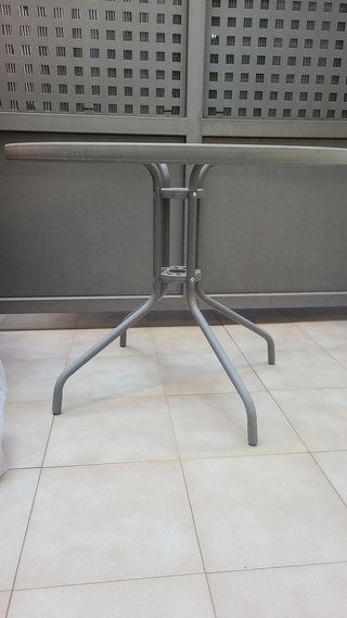 Mesa de Exterior Redonda Gris