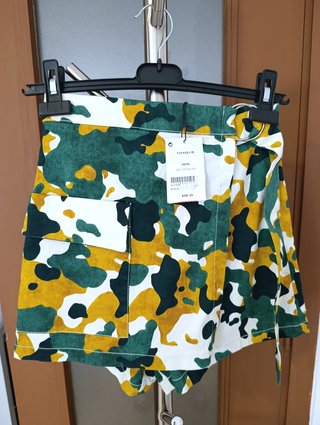 Falda pantalón de la marca Tiffosi. Nuevo sin estr