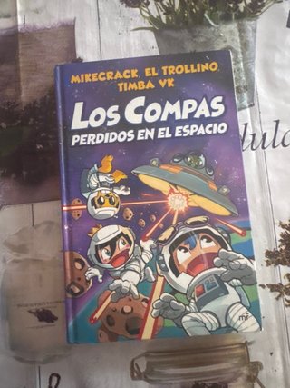 Los Compas perdidos en el espacio