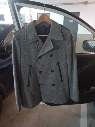 Abrigo de hombre gris