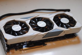 Gigabyte RTX GV-N2080 scheda grafica bianca