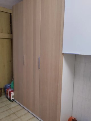 Armario de madera