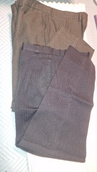 Lote de 2 pantalones largos de hombre