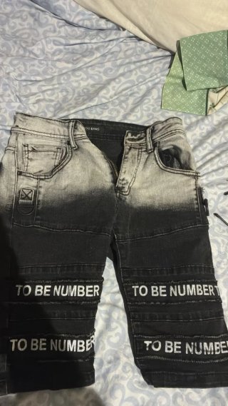 Pantalones vaqueros to be number one negros