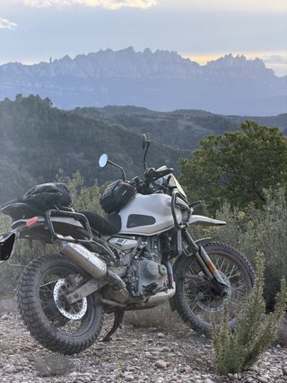 Royal Enfield Himalayan 450 Kaza Brown