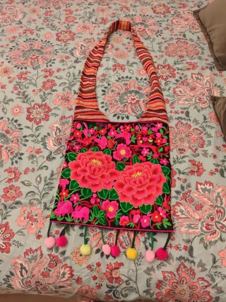 Bolso de tela con flores bordadas, estilo hippie