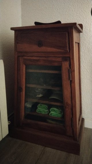 Mueble Auxiliar de Madera Natural