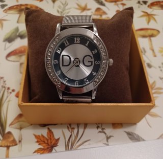 Reloj de mujer plateado