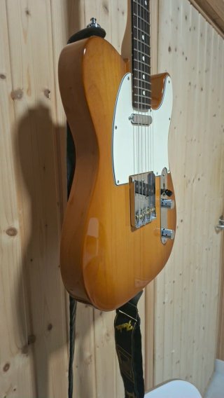 Fender USA Telecaster+Estuche. Impecable.