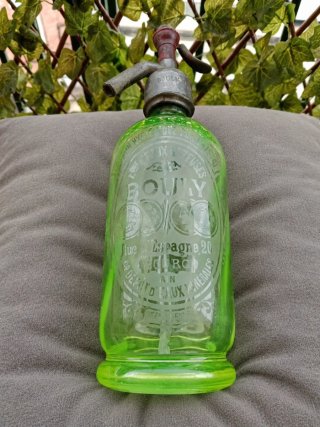 Pequeño Sifón Verde Lima de 1/2 Litros. 1920.