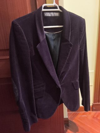 Chaqueta de terciopelo morada Zara