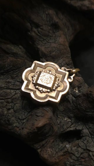 Colgante Fob Dorado