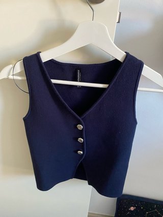 Chaleco azul marino Stradivarius