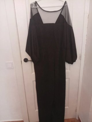 Mono negro con detalles de tul