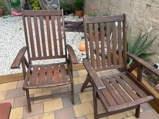 Set de Sillas de Madera con la mesa !!!