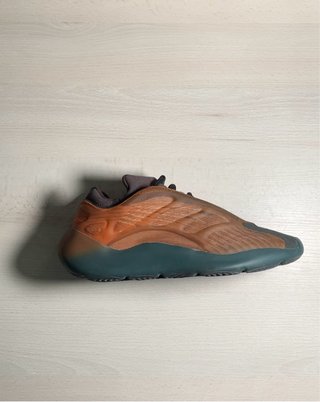 Adidas Yeezy 700 V3 Copper Fade