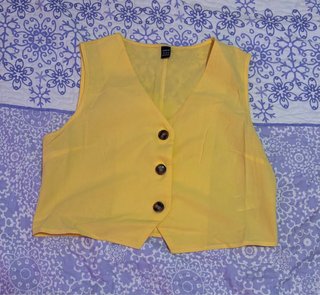 Top chaleco amarillo