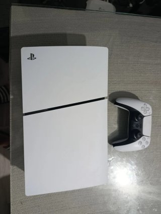 PlayStation 5 (PS5)