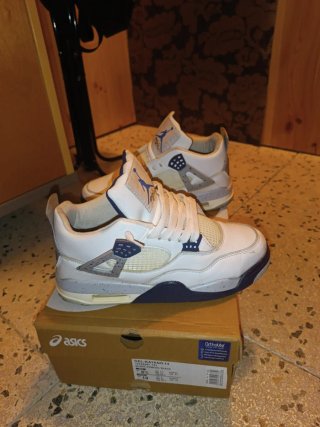 Jordan 4