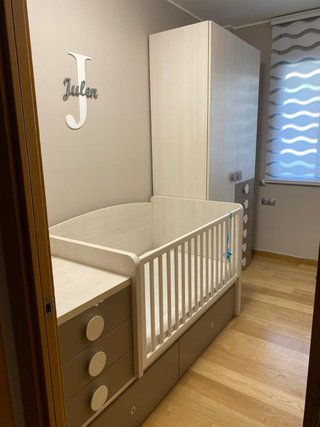 Habitación convertible cuna a cama juvenil
