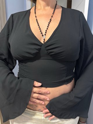 Blusa Negra Festiva