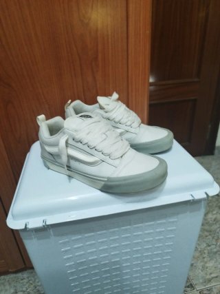 Zapatillas Vans Knu Skool Blancas