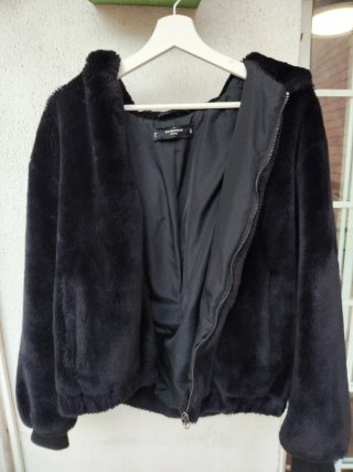 Abrigo de pelo negro Pull&bear