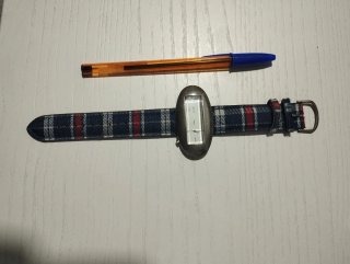 Reloj de Pulsera con Correa de Tela