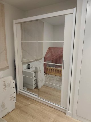 Armario Blanco con Puertas de Espejo