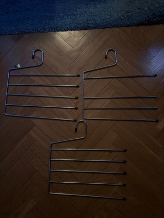 Set de 3 perchas para pantalones