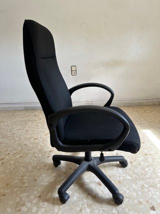 Silla de escritorio negra