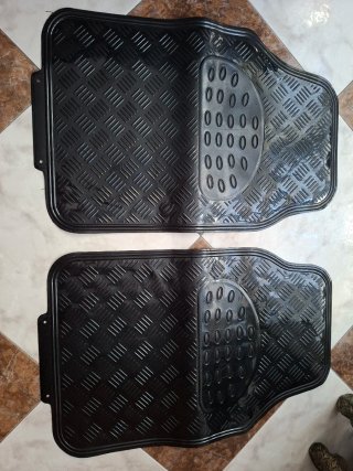Juego de 4 Alfombrillas de Goma para Coche