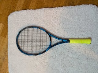 Raqueta de Tenis Azul y Negra babolat talla 26