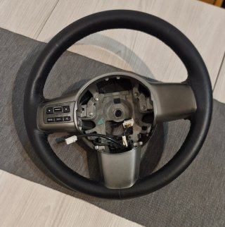 Volante Mazda 2 versión 2007 a 2014