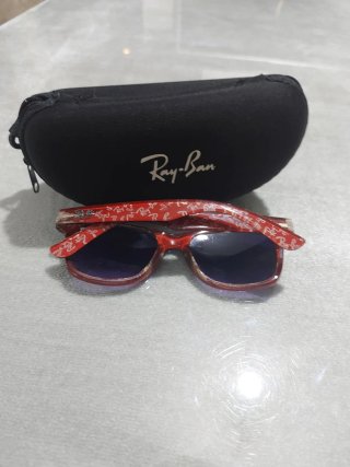 Gafas de sol Ray-Ban rojas