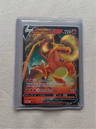 Charizard V (Cenit Supremo)