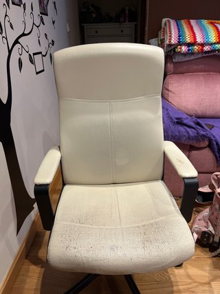 Silla de escritorio beige