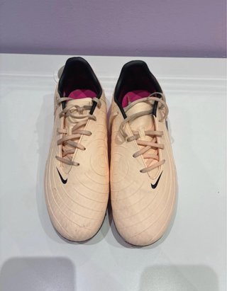 Botas de fútbol Nike césped