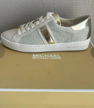 Zapatillas Michael Kors Crema y Dorado Talla 37