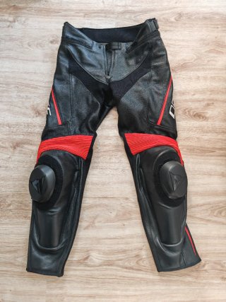 Pantalón de cuero Dainese Delta 3 T48