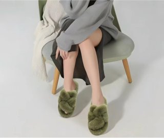 Zapatillas de estar por casa verde oliva