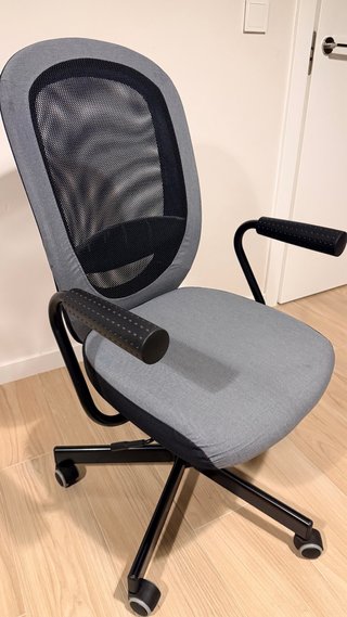 Silla de oficina Ikea Flintan gris + reposabrazos