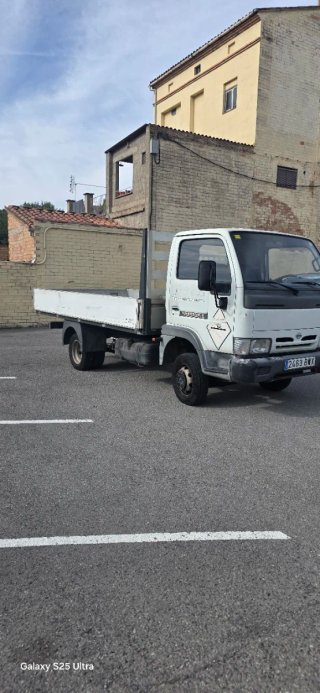 Nissan Cabstar 2002