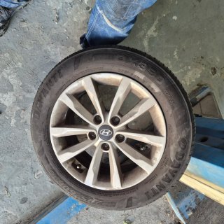 Rueda con Llanta Hyundai i40 / i30